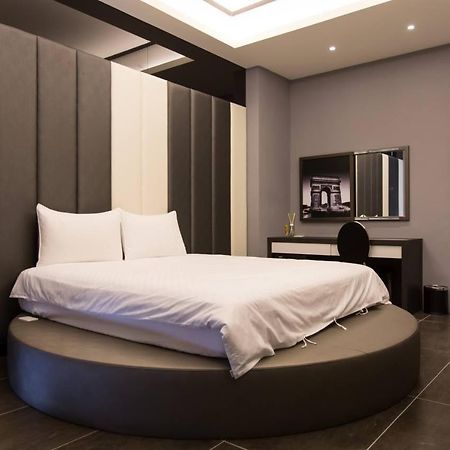 Bookline B&B مدينة هوالين المظهر الخارجي الصورة